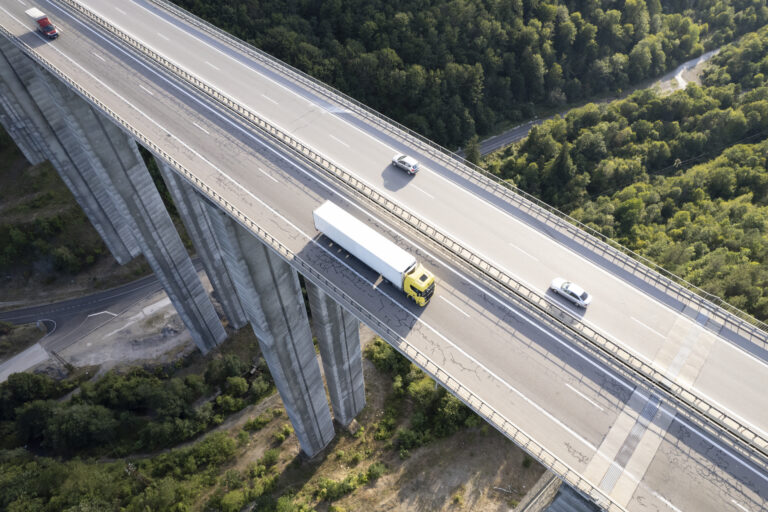 East Bay truck accident lawyer at Mirador Law
